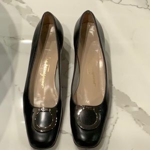 Salvatore Ferragamo Boutique Black low pump, 7A